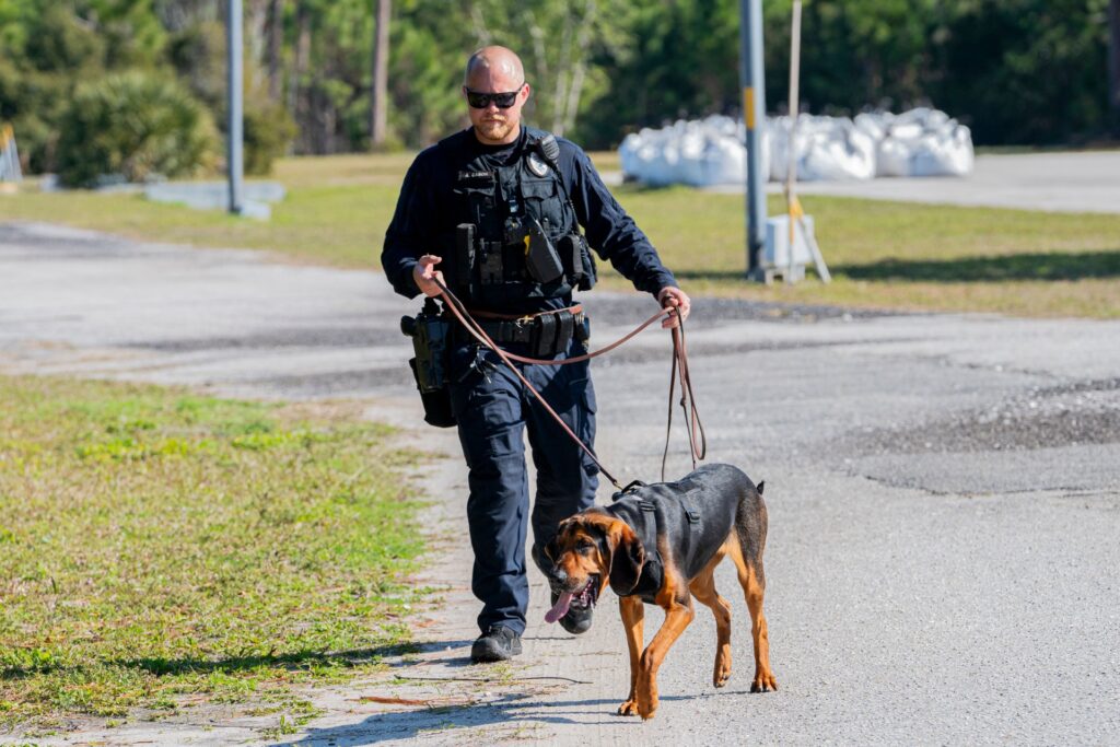 Kissimmee Police Dept. Bloodhound Team Locate Missing 86-Year-Old with Alzheimer’s Disease
